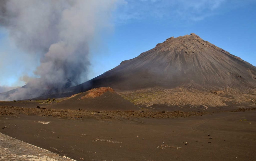 viajes a cabo verde islas de sotavento volcán