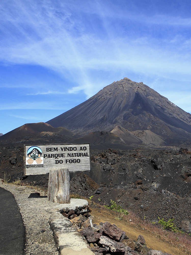 viajar solo en grupo a Cabo Verde destacados Pico do Fogo