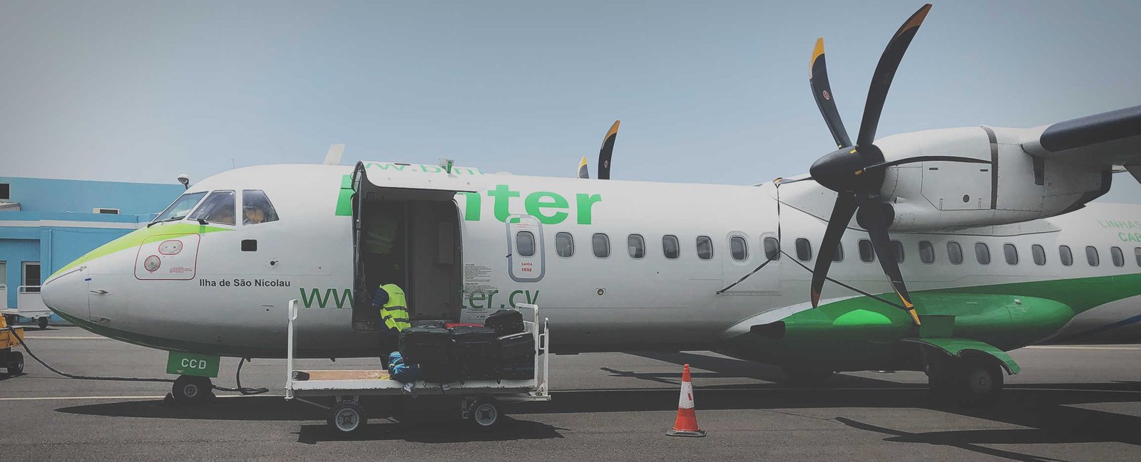 vuelos internos en cabo verde aeronave en sao nicolau